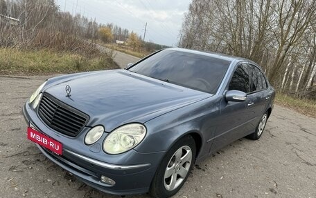 Mercedes-Benz E-Класс, 2003 год, 850 000 рублей, 2 фотография