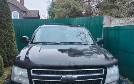 Chevrolet Suburban, 2010 год, 2 350 000 рублей, 1 фотография