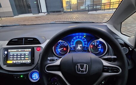 Honda Fit III, 2013 год, 1 050 000 рублей, 1 фотография