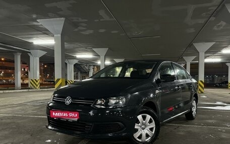 Volkswagen Polo VI (EU Market), 2015 год, 950 000 рублей, 1 фотография