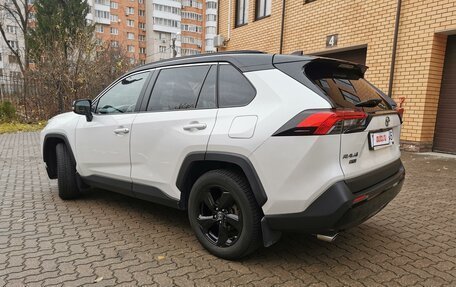 Toyota RAV4, 2021 год, 3 775 000 рублей, 5 фотография