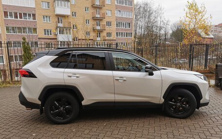 Toyota RAV4, 2021 год, 3 775 000 рублей, 8 фотография