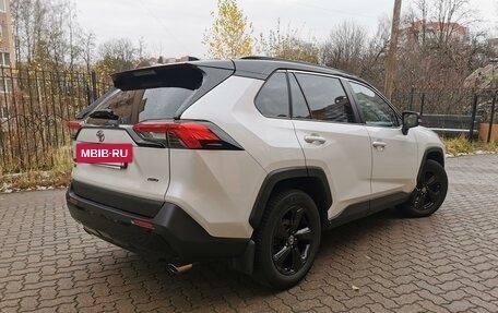 Toyota RAV4, 2021 год, 3 775 000 рублей, 7 фотография