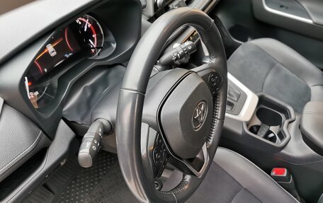 Toyota RAV4, 2021 год, 3 775 000 рублей, 20 фотография