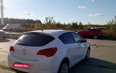 Opel Astra J, 2011 год, 700 000 рублей, 4 фотография