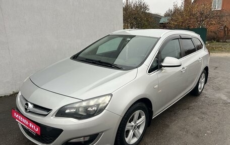 Opel Astra J, 2014 год, 1 100 000 рублей, 3 фотография