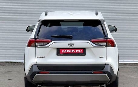 Toyota RAV4, 2022 год, 3 715 000 рублей, 4 фотография