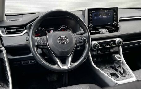 Toyota RAV4, 2022 год, 3 715 000 рублей, 6 фотография