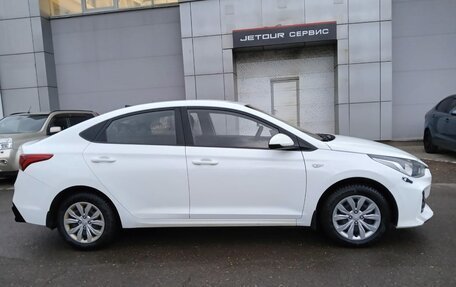 Hyundai Solaris II рестайлинг, 2017 год, 790 000 рублей, 6 фотография