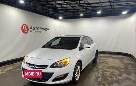 Opel Astra J, 2014 год, 899 000 рублей, 3 фотография