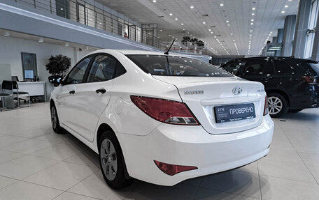 Hyundai Solaris II рестайлинг, 2015 год, 1 354 000 рублей, 8 фотография