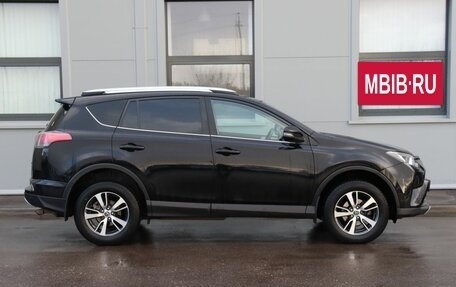 Toyota RAV4, 2018 год, 2 899 000 рублей, 4 фотография