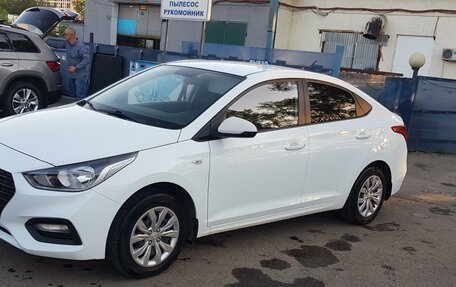 Hyundai Solaris II рестайлинг, 2017 год, 1 100 000 рублей, 4 фотография