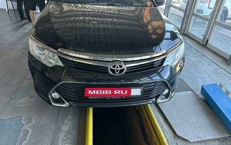 Toyota Camry, 2016 год, 2 500 000 рублей, 2 фотография