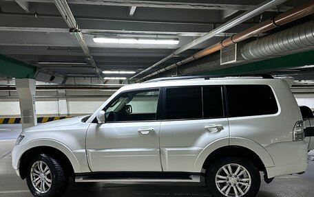 Mitsubishi Pajero IV, 2015 год, 3 499 000 рублей, 6 фотография