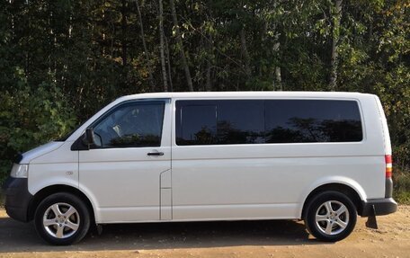 Volkswagen Caravelle T5, 2008 год, 1 500 000 рублей, 2 фотография