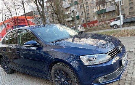 Volkswagen Jetta VI, 2012 год, 790 000 рублей, 3 фотография