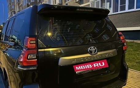 Toyota Land Cruiser Prado 150 рестайлинг 2, 2021 год, 5 700 000 рублей, 12 фотография