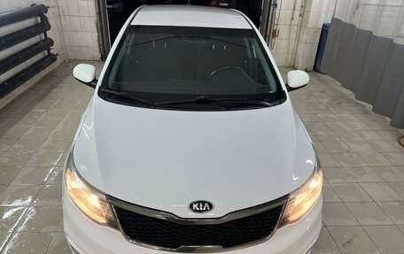 KIA Rio III рестайлинг, 2016 год, 1 090 000 рублей, 2 фотография