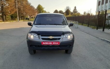 Chevrolet Niva I рестайлинг, 2013 год, 777 000 рублей, 10 фотография