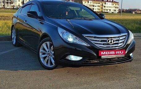 Hyundai Sonata VI, 2011 год, 1 550 000 рублей, 21 фотография