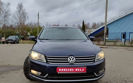 Volkswagen Passat B7, 2011 год, 1 175 000 рублей, 2 фотография