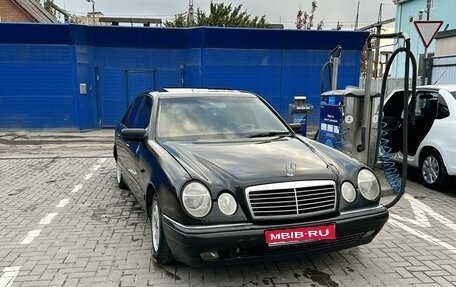 Mercedes-Benz E-Класс, 1999 год, 580 000 рублей, 1 фотография