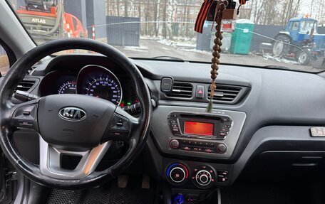 KIA Rio III рестайлинг, 2014 год, 840 000 рублей, 23 фотография