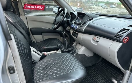 Mitsubishi L200 IV рестайлинг, 2006 год, 1 129 000 рублей, 14 фотография