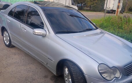 Mercedes-Benz C-Класс, 2002 год, 330 000 рублей, 2 фотография