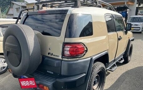 Toyota FJ Cruiser, 2016 год, 3 000 000 рублей, 2 фотография