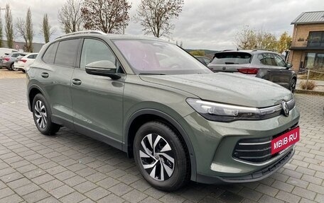 Volkswagen Tiguan II, 2024 год, 7 324 058 рублей, 2 фотография