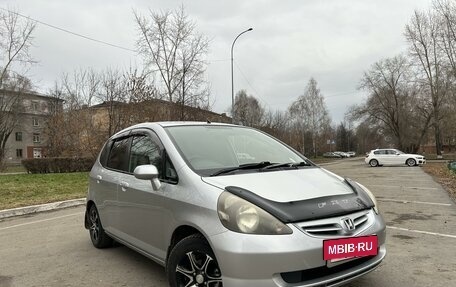 Honda Fit III, 2003 год, 500 000 рублей, 2 фотография