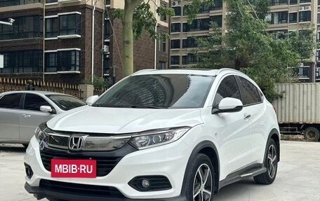 Honda Vezel, 2021 год, 1 720 000 рублей, 1 фотография