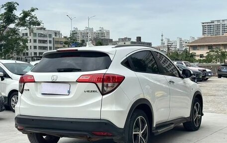 Honda Vezel, 2021 год, 1 720 000 рублей, 6 фотография