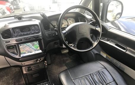 Mitsubishi Delica IV, 2005 год, 844 000 рублей, 12 фотография