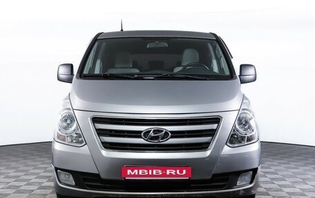 Hyundai H-1 II рестайлинг, 2012 год, 1 698 000 рублей, 2 фотография