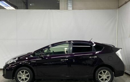 Toyota Prius IV XW50, 2015 год, 1 300 000 рублей, 8 фотография