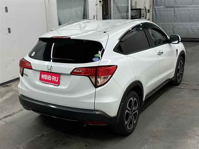 Honda Vezel, 2015 год, 1 580 000 рублей, 4 фотография