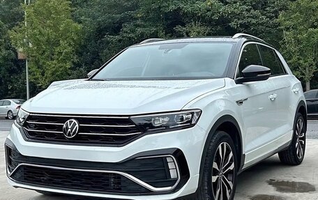 Volkswagen T-Roc I, 2021 год, 1 610 000 рублей, 1 фотография