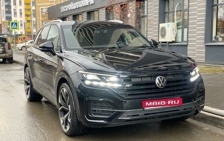 Volkswagen Touareg III, 2019 год, 4 250 000 рублей, 7 фотография