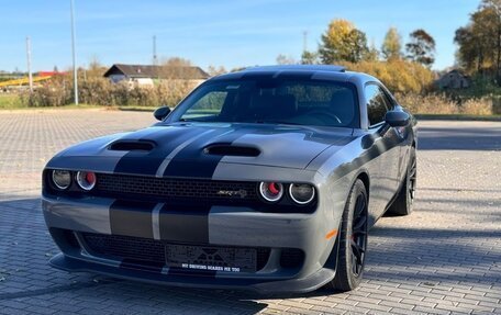 Dodge Challenger III рестайлинг 2, 2020 год, 10 870 000 рублей, 2 фотография