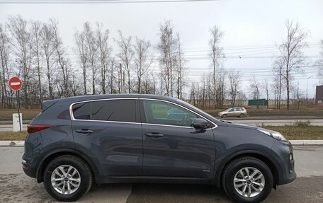 KIA Sportage IV рестайлинг, 2018 год, 2 198 500 рублей, 4 фотография