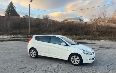 Hyundai Solaris II рестайлинг, 2015 год, 1 150 000 рублей, 6 фотография