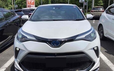 Toyota C-HR I рестайлинг, 2021 год, 1 917 000 рублей, 2 фотография