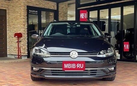 Volkswagen Golf VII, 2021 год, 1 290 000 рублей, 2 фотография