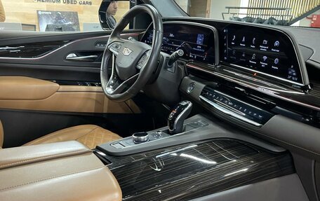 Cadillac Escalade V, 2022 год, 14 980 000 рублей, 17 фотография