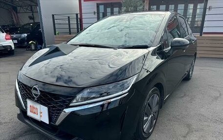 Nissan Note, 2021 год, 1 150 000 рублей, 2 фотография