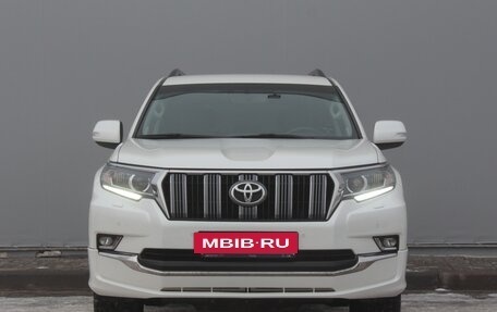 Toyota Land Cruiser Prado 150 рестайлинг 2, 2019 год, 6 150 000 рублей, 3 фотография