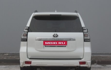 Toyota Land Cruiser Prado 150 рестайлинг 2, 2019 год, 6 150 000 рублей, 5 фотография